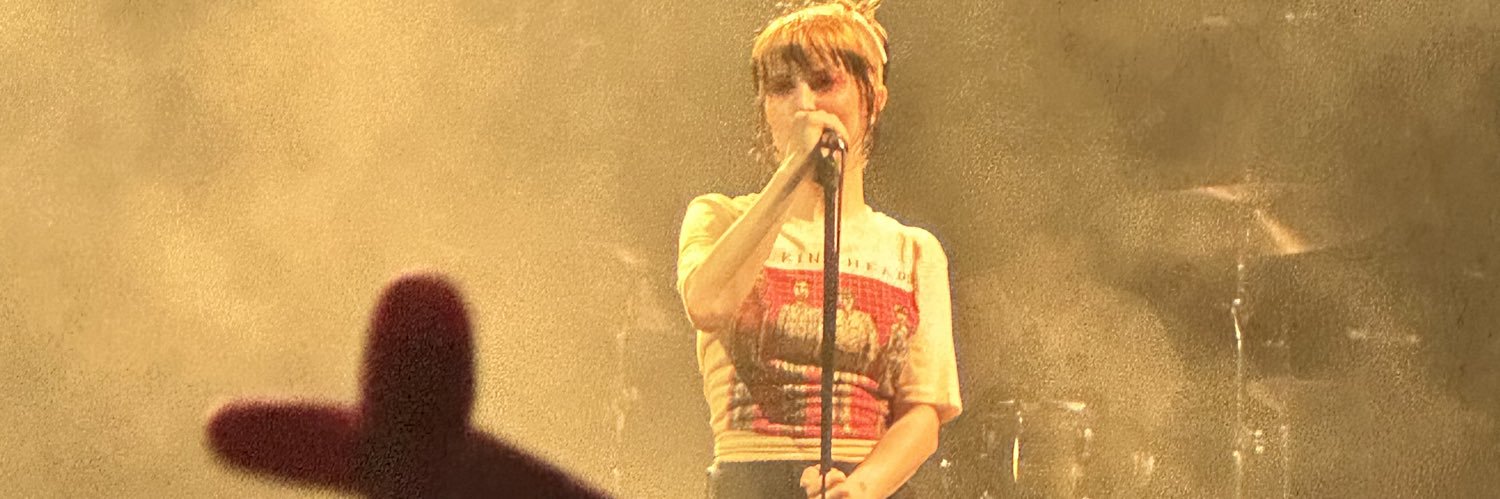 Sabrinatz_'s profile banner image