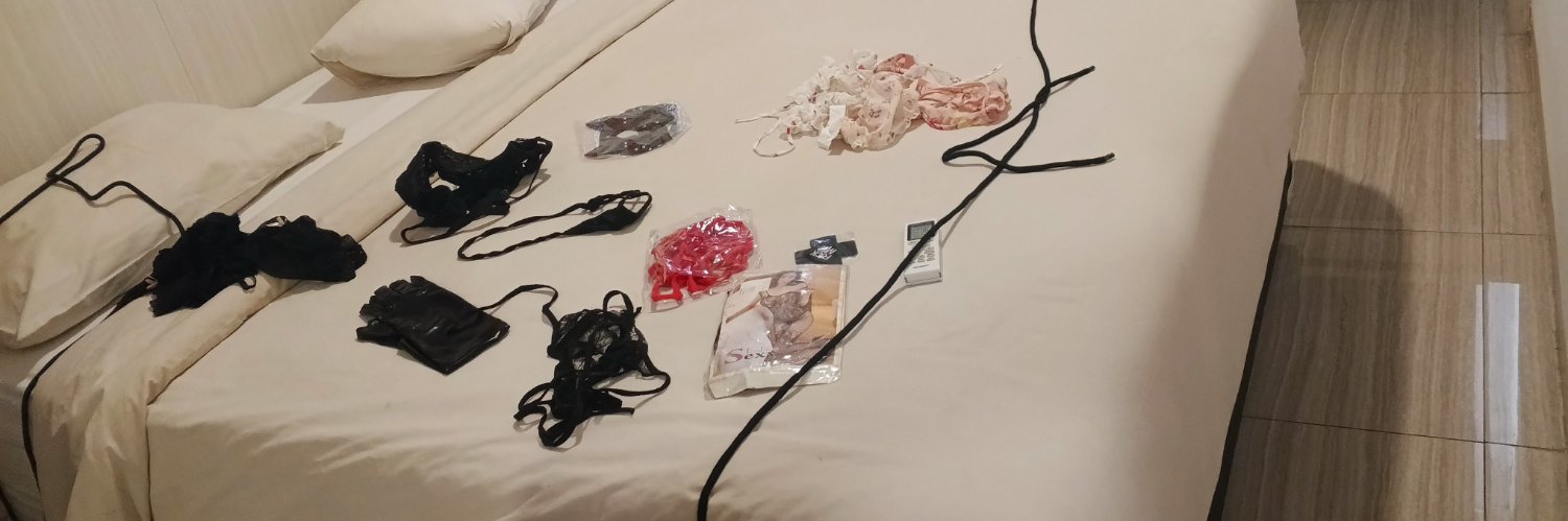 poohloy92's profile banner image