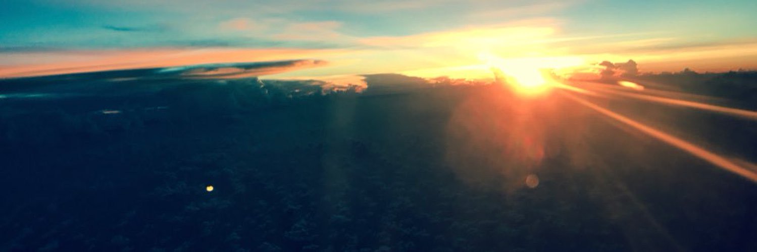 Julio César Solís banner