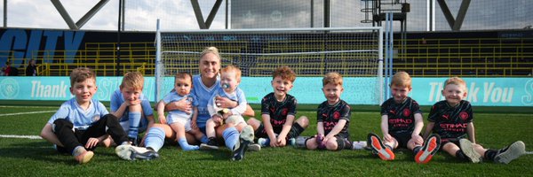 stephhoughton2 Profile Banner