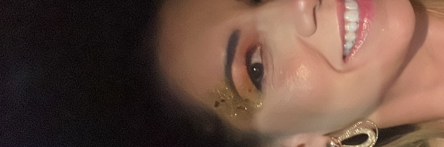 AnaCronemberger's profile banner image