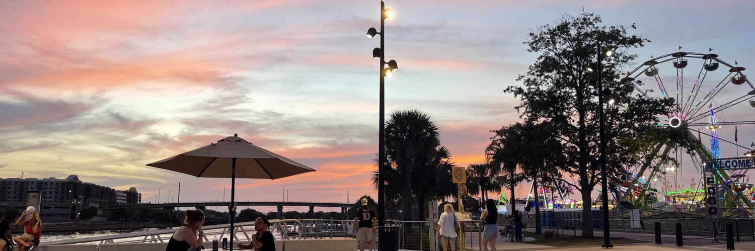 daileydaviss's profile banner image