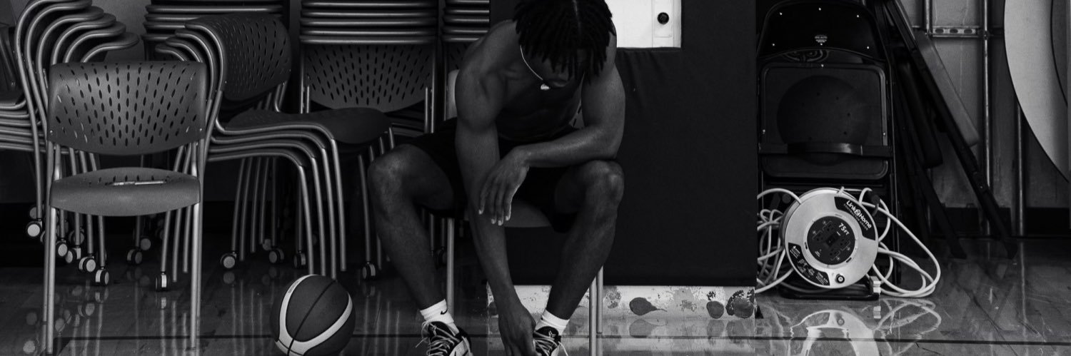 Francis Sio🇱🇷 banner