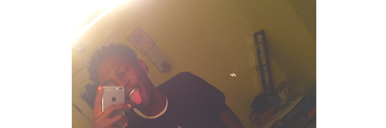 savinherback's profile banner image