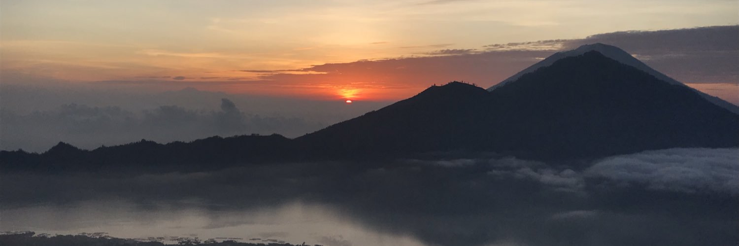 montxobcn's profile banner image