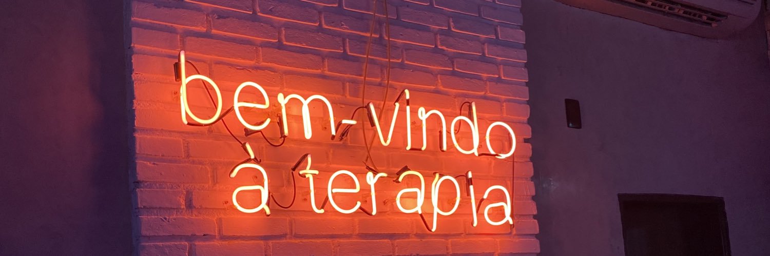 moonsampaio's profile banner image