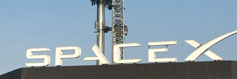 selinonce's profile banner image