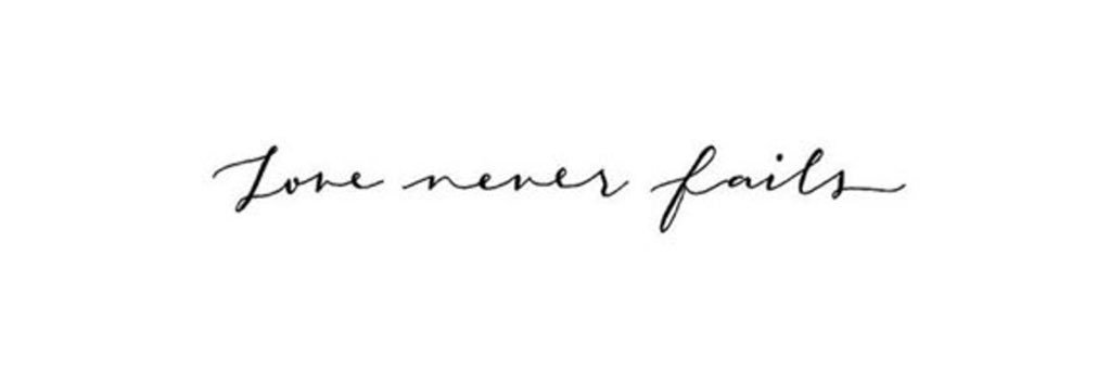 lauriacatherine's profile banner image