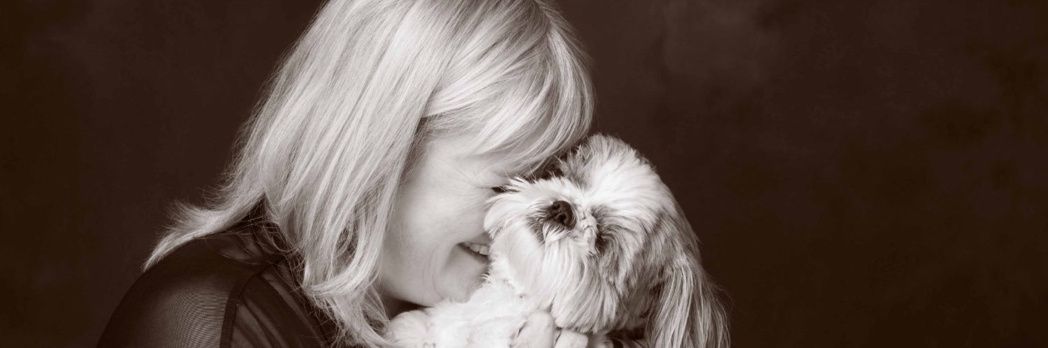 Joanie2109's profile banner image