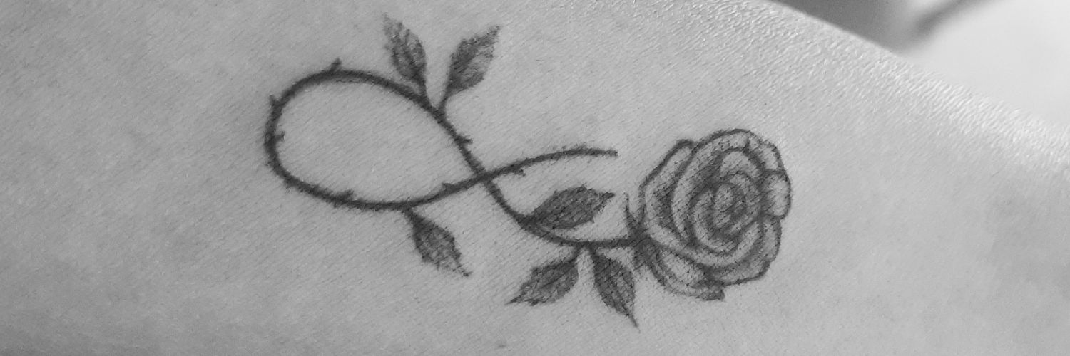 mayis_palos's profile banner image