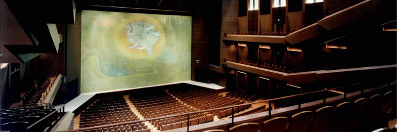 iichiko総合文化センター banner