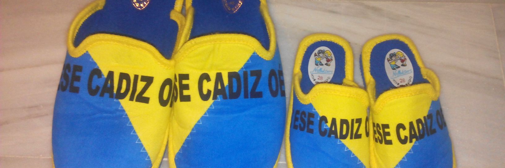 De Cai banner
