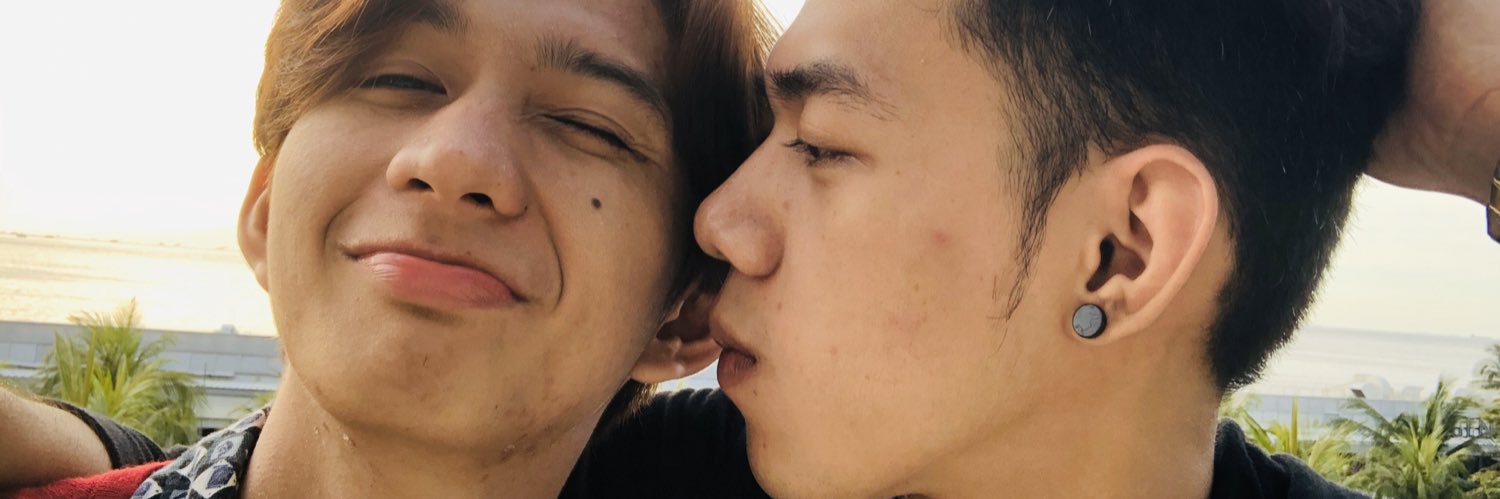 exuzzz's profile banner image