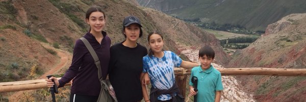 allihuynh Profile Banner