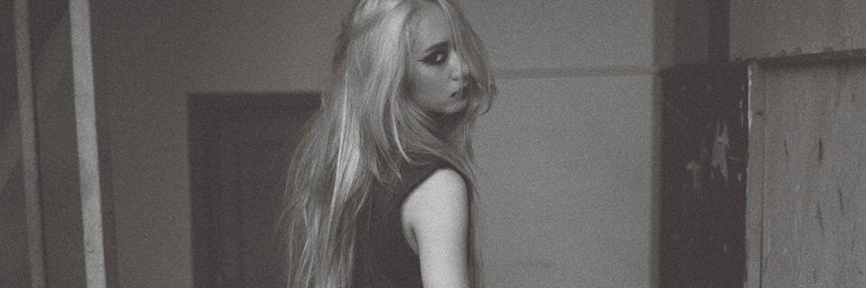 redkrystaly's profile banner image