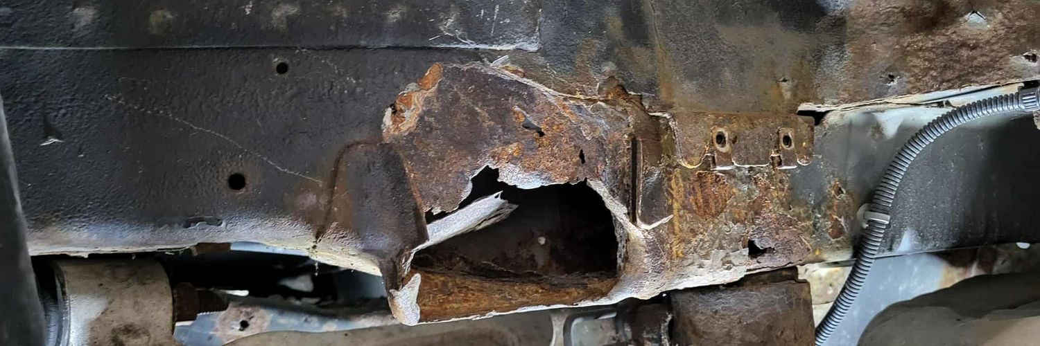 Rusted Out Spring Mount banner