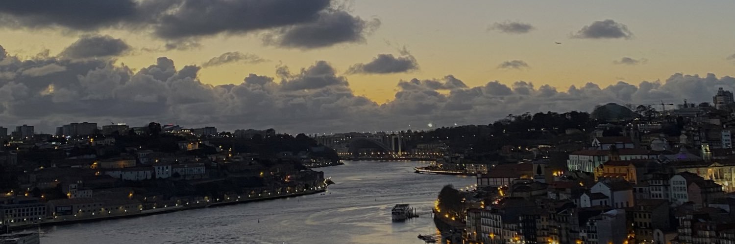 leonor_cav's profile banner image