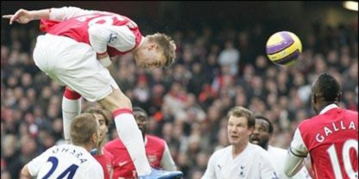 bendtner52_'s profile banner image