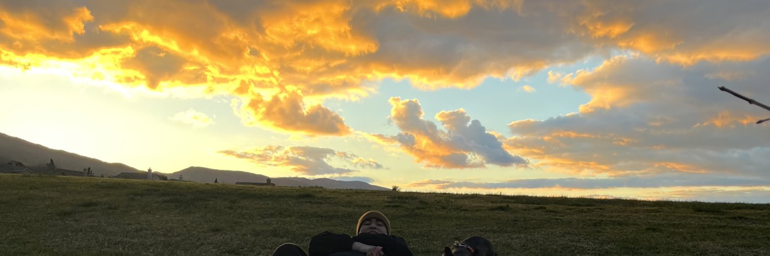 svvvmm's profile banner image