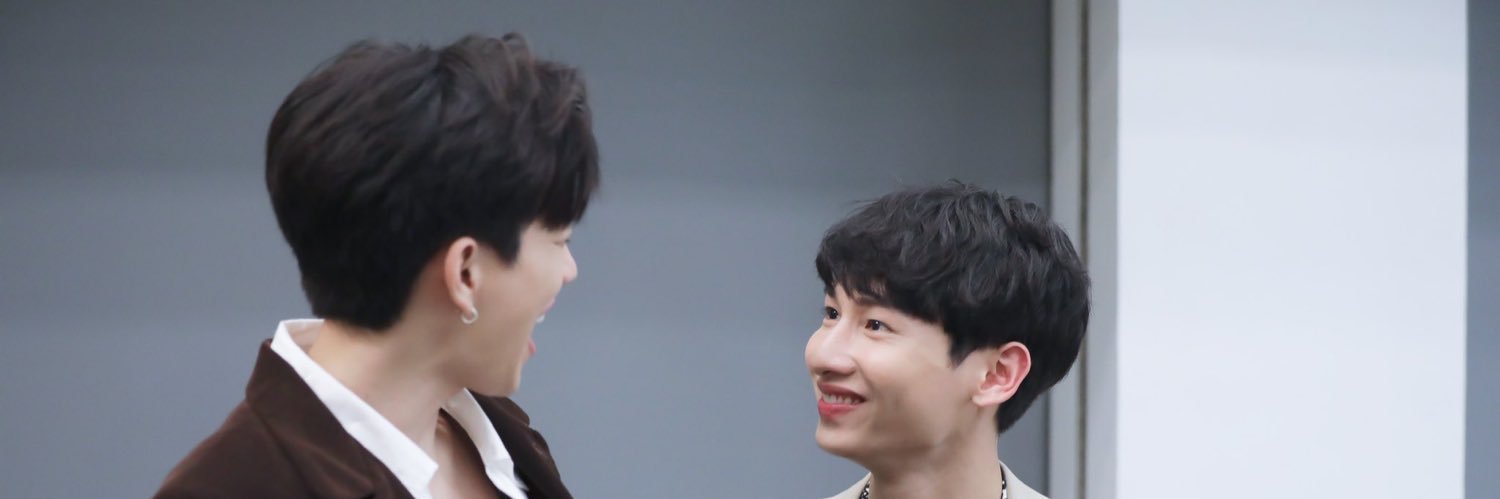 yong_bie's profile banner image