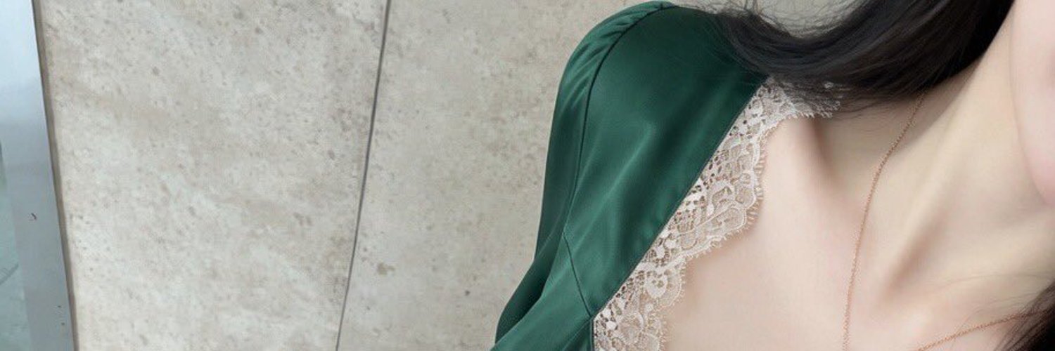 nadiaislas2000's profile banner image