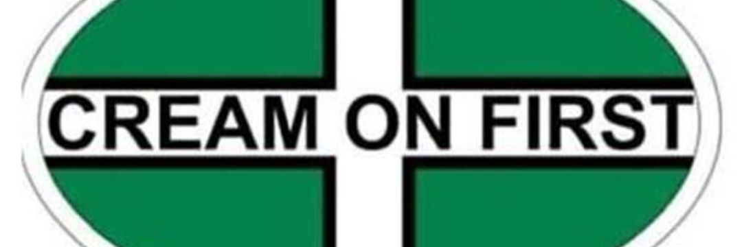 Ade Langers banner