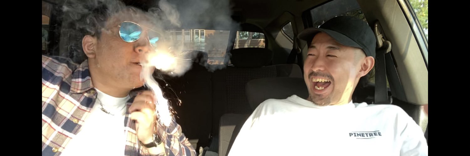 dongasama's profile banner image