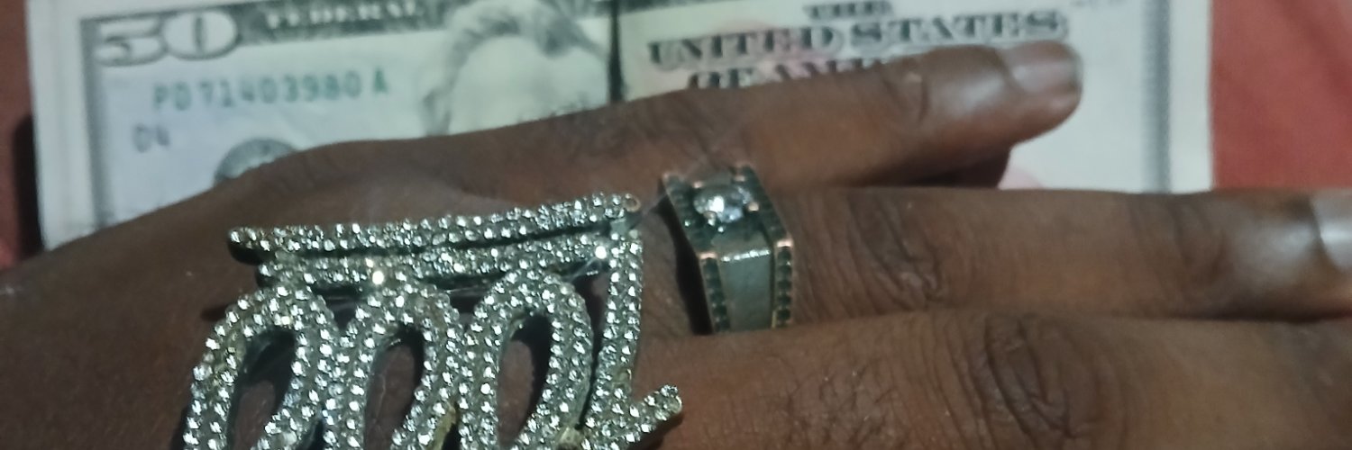 donshottie's profile banner image