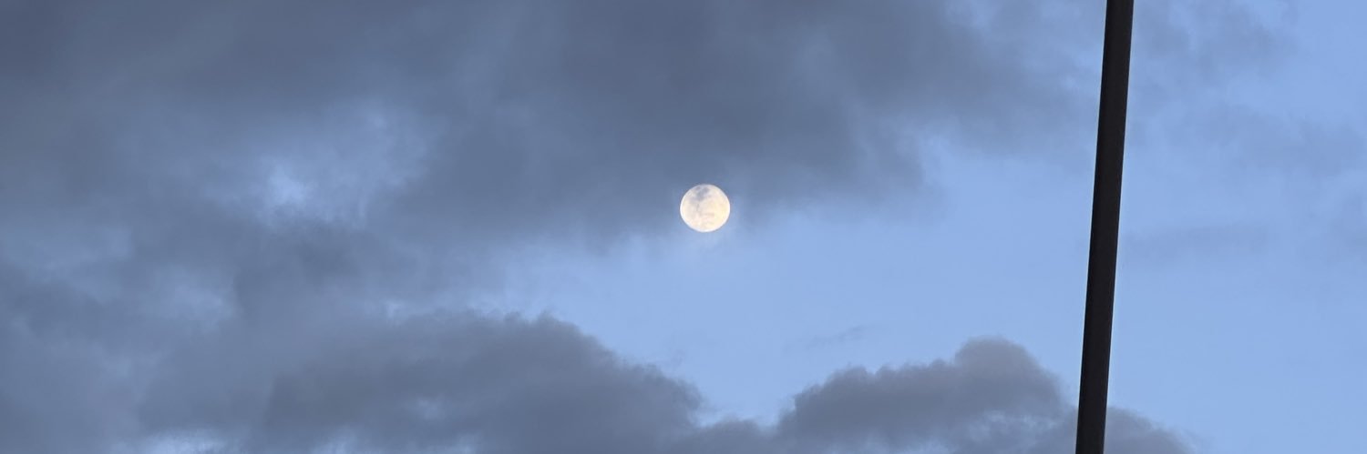 Lorenaa__a's profile banner image