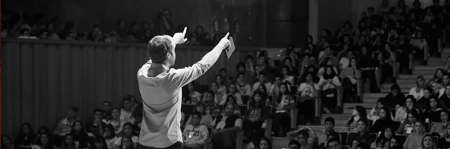 pabloaragone's profile banner image