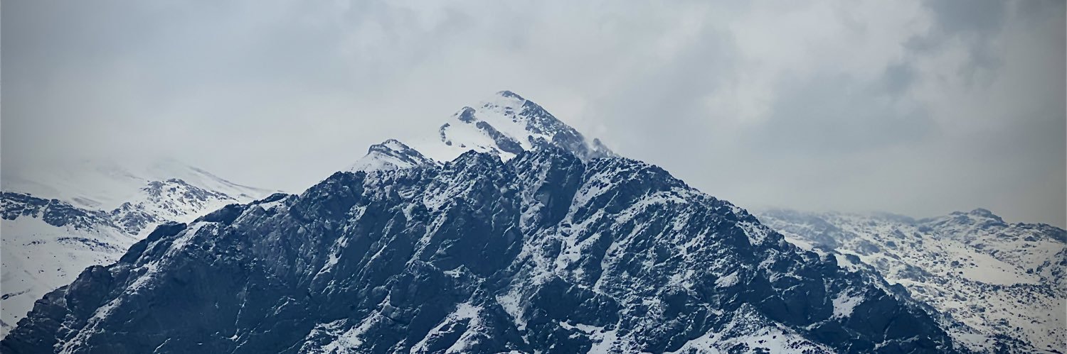 A_xi_om's profile banner image
