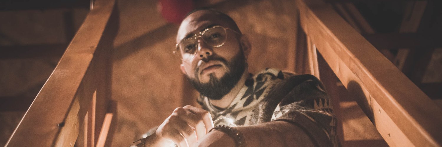 Carlosansu's profile banner image