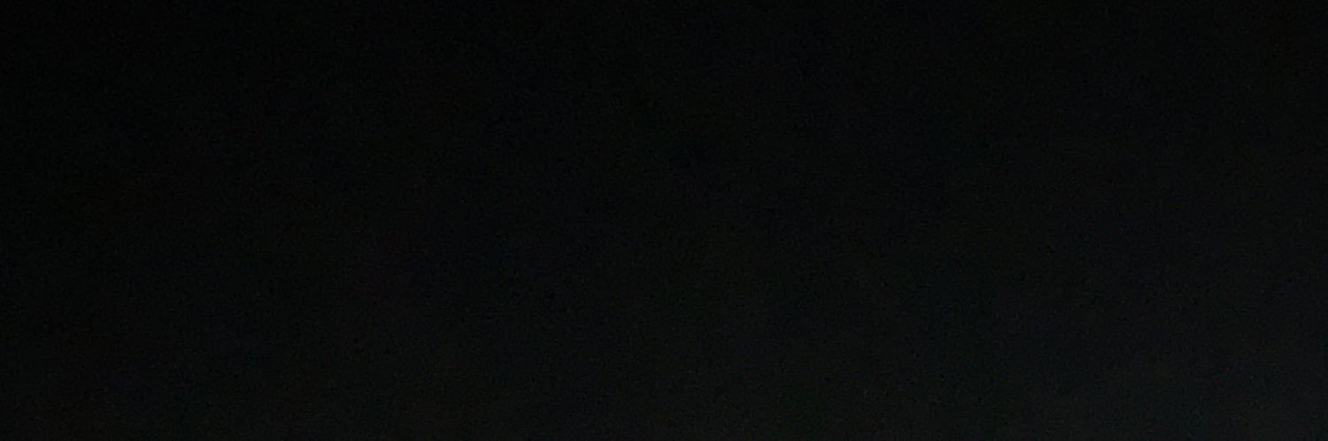 D banner