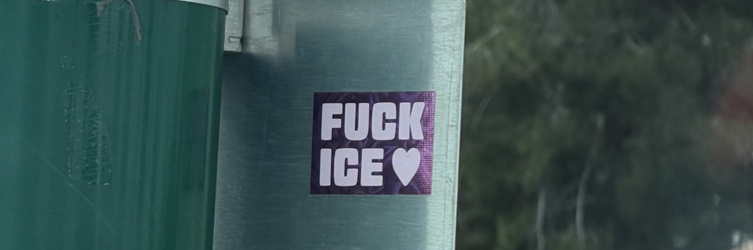 lezlieiscool's profile banner image