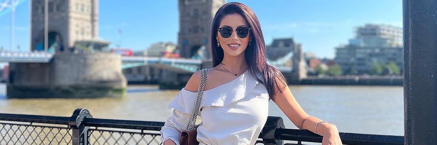 Simone Claudia banner