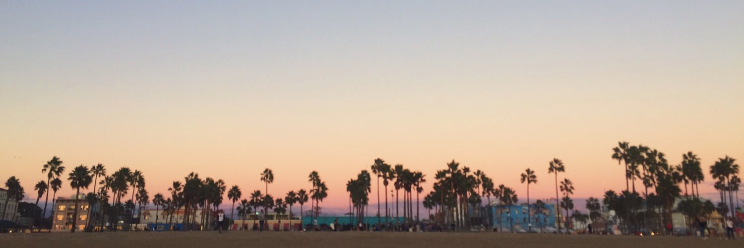 emilyweee's profile banner image