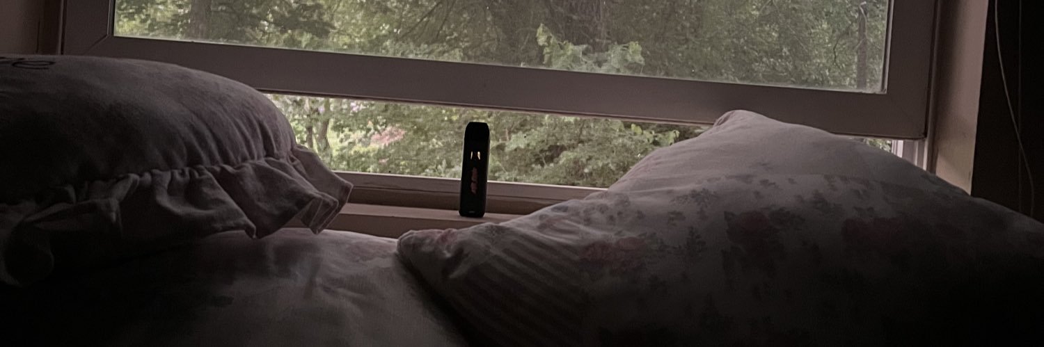lohstyless's profile banner image