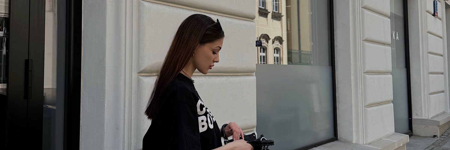 onlymegxxxx's profile banner image