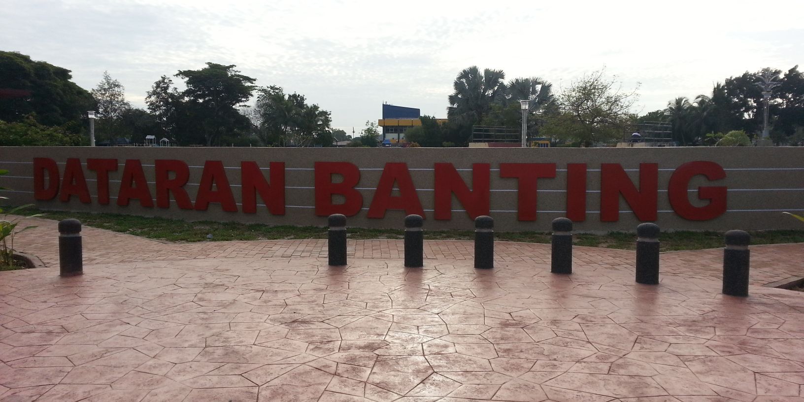 twt_banting1's profile banner image