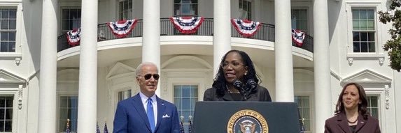 lois mac PhD💙💛💙☮️🟧 banner