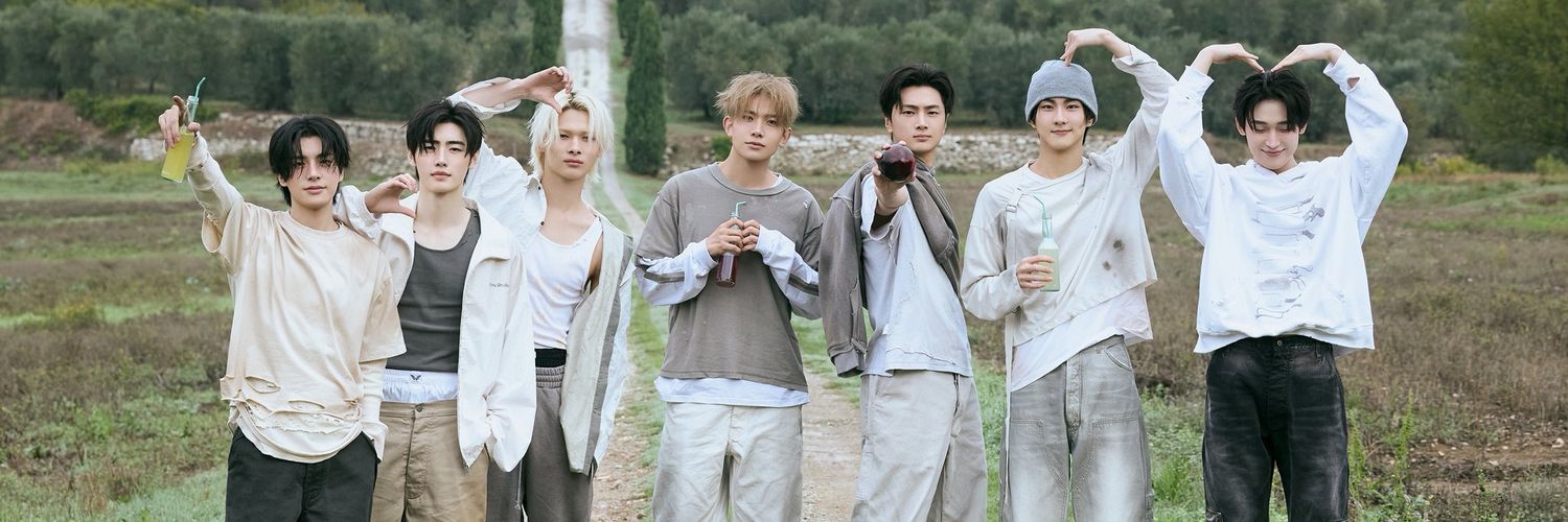 anzhees's profile banner image
