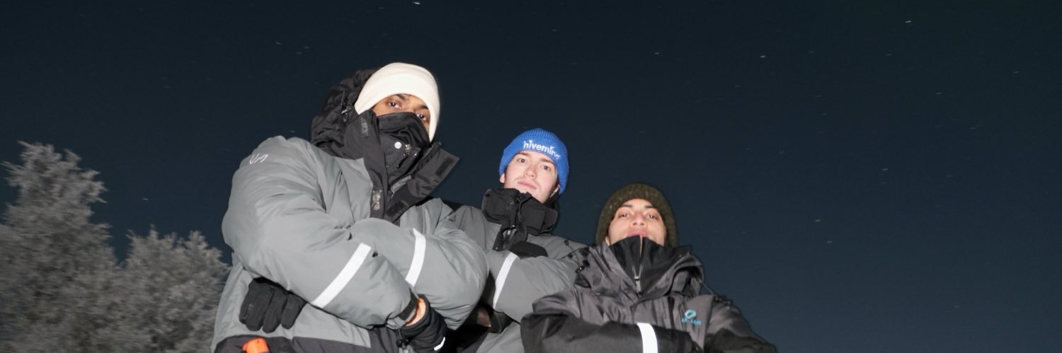 DeeBou_'s profile banner image