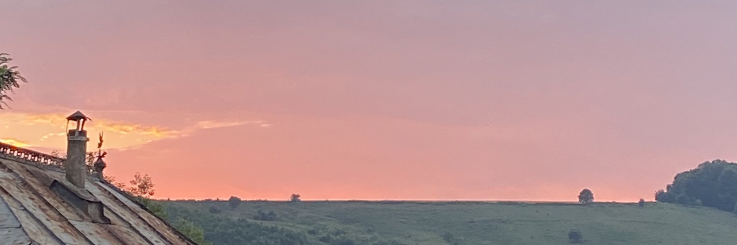 amaliaru0's profile banner image