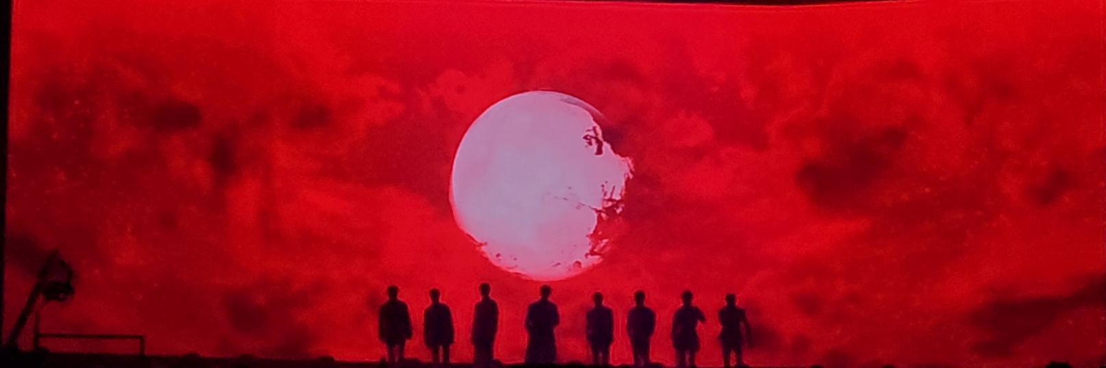 yur11na's profile banner image