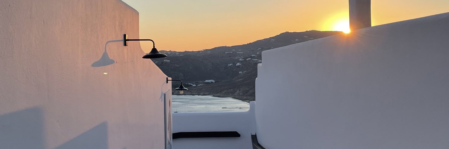 dmdousari's profile banner image