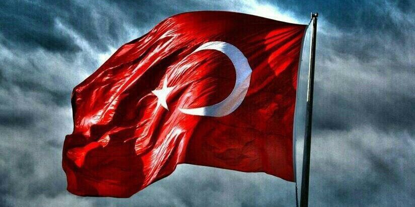 Mesut Uslu 🇹🇷💛❤️ banner