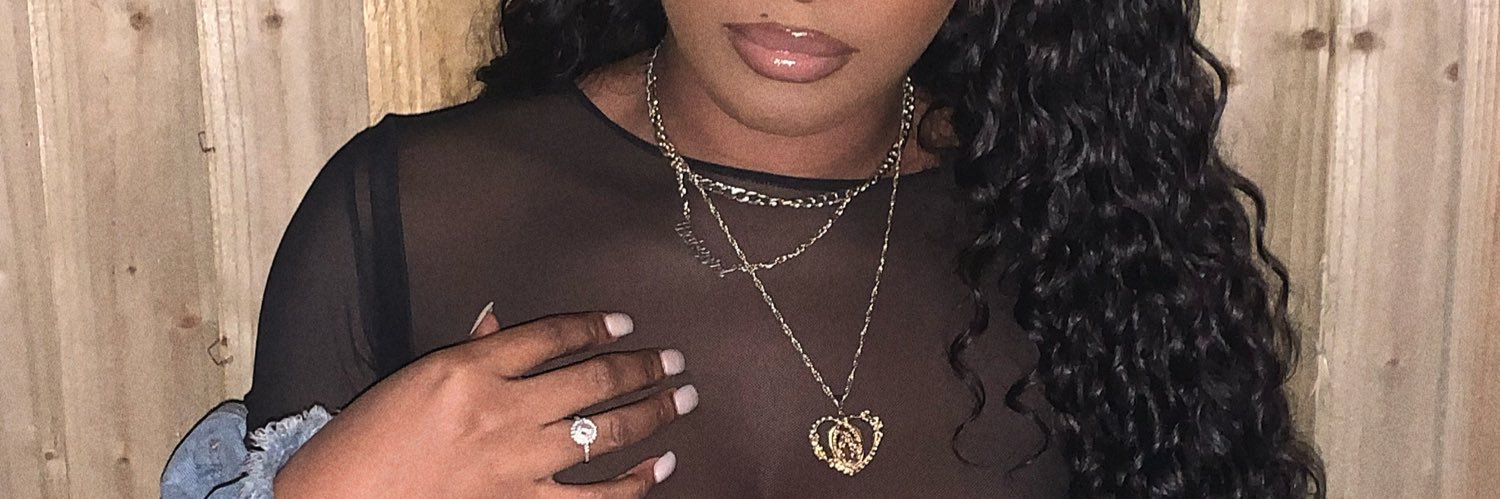 makeupbytaash's profile banner image