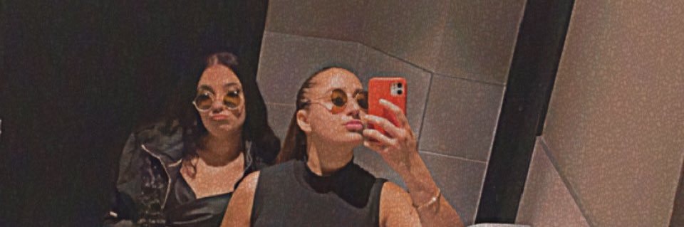 ElenaLgn's profile banner image