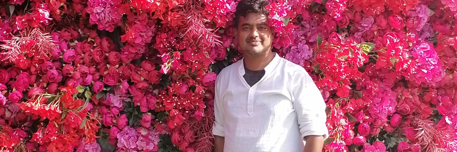mahfakshim's profile banner image