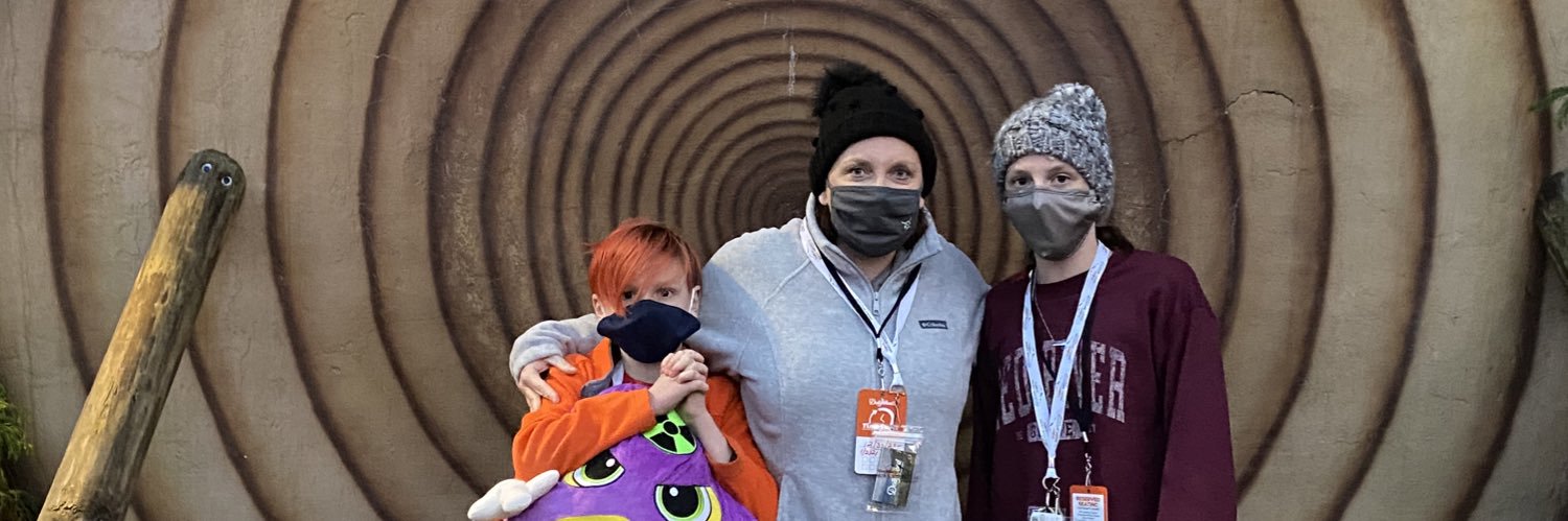 nikkieskridge's profile banner image